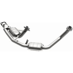 MagnaFlow Exhaust Products - MagnaFlow 23523 Direct Fit Catalytic Converter 49 State Ford - Image 2