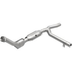 MagnaFlow 447122 Direct Fit California OBDII Catalytic Converter Ford