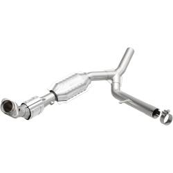 MagnaFlow Exhaust Products - MagnaFlow 93665 Direct Fit Catalytic Converter 49 State Ford - Image 1