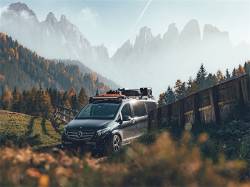 Front Runner - Front Runner Outfitters Slimline II Roof Rack Kit for Metris KRMV010T - Image 1