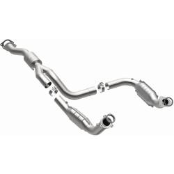 MagnaFlow Exhaust Products - MagnaFlow 52113 Direct-Fit Catalytic Converter for Chevrolet & GMC - Image 2