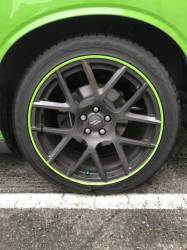 AlloyGator - AlloyGator K4YLLWEXC EXCLUSIVE Series Wheel Lip Protectors-Set of 4 Yellow - Image 4