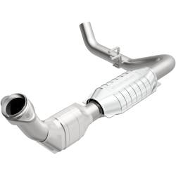 MagnaFlow Exhaust Products - MagnaFlow 51695 Direct-Fit Catalytic Converter for Ford & Lincoln - Image 1