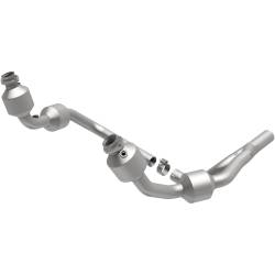MagnaFlow Exhaust Products - MagnaFlow 49689 Direct Fit Catalytic Converter 49 State for Jeep - Image 1