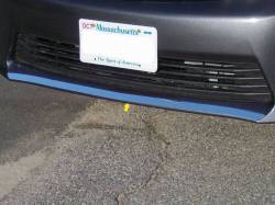 Quality Automotive SG12131 Grille Accent Kit for Toyota Camry