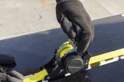 Smittybilt - Smittybilt 18601 1" x 10' Retractable Ratchet Straps Pair - Image 2