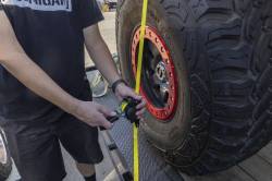 Smittybilt - Smittybilt 18601 1" x 10' Retractable Ratchet Straps Pair - Image 5