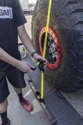 Smittybilt - Smittybilt 18601 1" x 10' Retractable Ratchet Straps Pair - Image 6