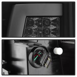 Spyder Auto - Spyder Auto 5084156 Black LED Light Bar Taillight for 00-06 Tahoe/Suburban/Yukon - Image 3