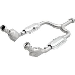 MagnaFlow Exhaust Products - MagnaFlow 444063 California D-Fit Catalytic Converter for 02-04 Ford Mustang - Image 1