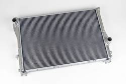 CSF Cooling - Racing & High Performance Division - CSF Cooling 7064 High-Performance All-Aluminum Radiator for BMW E39 M5/540i MT - Image 2