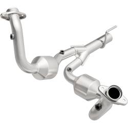 MagnaFlow Exhaust Products - MagnaFlow 23067 HM Grade D-Fit Catalytic Converter for 02-04 Grand Cherokee - Image 1