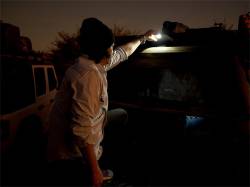 Front Runner - Front Runner RRAC188 Slimline II Roof Rack Handle/Light Bracket - Image 6