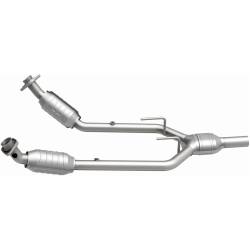 MagnaFlow Exhaust Products - MagnaFlow 23325 HM Grade Direct-Fit Catalytic Converter for Ford & Mercury - Image 2