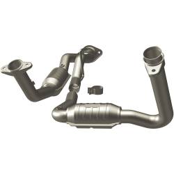 MagnaFlow Exhaust Products - MagnaFlow 49444 Direct-Fit Catalytic Converter for Jeep - Image 1