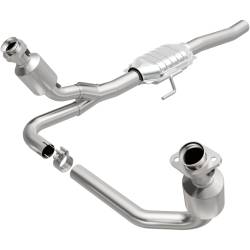 MagnaFlow Exhaust Products - MagnaFlow 51337 OEM Grade Direct-Fit Catalytic Converter - Image 1