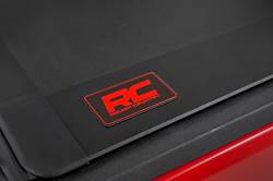 Rough Country Suspension Systems - Rough Country Hard Tri-Fold Tonneau Cover for 20-24 Gladiator 5' 49620500 - Image 4