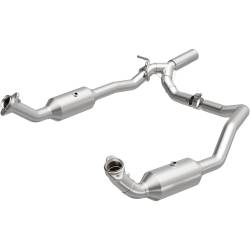 MagnaFlow Exhaust Products - MagnaFlow 280014 Direct-Fit Catalytic Converter - Image 1