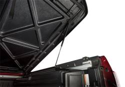 RealTruck Undercover - Undercover UC1066 SE Hinged ABS Tonneau Cover Chevrolet Silverado 5.7' Black - Image 4