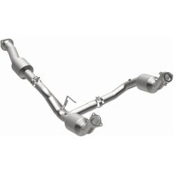 MagnaFlow Exhaust Products - MagnaFlow 280745 OEM Grade Direct-Fit Catalytic Converter - Image 2