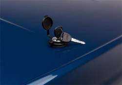 RealTruck Undercover - Undercover UC1066S SE Smooth Tonneau Cover for 07-13 Silverado 1500 5.5' - Image 5