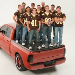 RealTruck Undercover - Undercover UC1070 Classic Hinged ABS Tonneau Cover Blk for 07-14 Silverado 6.5' - Image 5