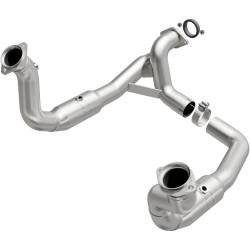 MagnaFlow Exhaust Products - MagnaFlow 52297 Direct-Fit Catalytic Converter for Ford - Image 1