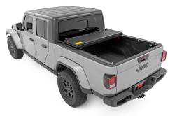 Rough Country Suspension Systems - Rough Country 47620500B Hard Folding Tonneau Cover for 20-26 Gladiator JT 5' - Image 4