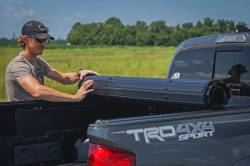 Rough Country Suspension Systems - Rough Country Hard Roll-up Tonneau Cover for 16-23 Toyota Tacoma 5' 50420500 - Image 6