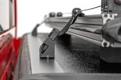 Rough Country Suspension Systems - Rough Country 47120651B Lo-Pro Hard Folding Tonneau Cover 20-26 Silv/Sierra 6.9' - Image 4