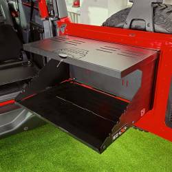 EZ4x4 - EZ4x4 5100 4365 Extreme Aluminum Folding Tailgate Table 21-25 Ford Bronco - Image 1