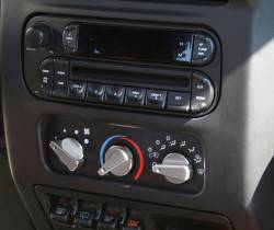 Rugged Ridge - Rugged Ridge 11420.03 3-Piece Alu Climate Control Knob Blue for 99-06 Wrangler - Image 3