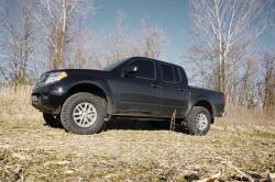 Rough Country 2.5" Suspension Leveling Kit for 05-24 Nissan Frontier 865