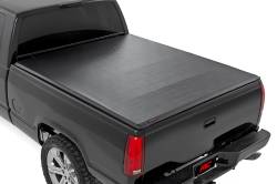 Rough Country Suspension Systems - Rough Country 42288650 Soft Rollup Vinyl Tonneau Cover 00-06 Silverado/Sra 6.6' - Image 1