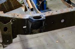 Rust Buster Frameworks - Rust Buster RB8604L Driver Side Rear Cab Mount for 00-06 Toyota Tundra - Image 4