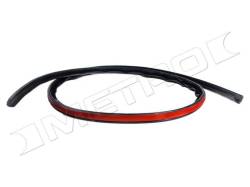 Metro Moulded Parts - Metro Moulded CS 2009 Side Hood To Fender Seal - Image 1