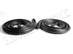 Metro Moulded Parts - Metro Moulded LM 107 Door Seal - Image 1