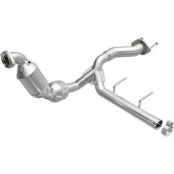 MagnaFlow Exhaust Products - MagnaFlow 280758 OEM Grade Direct-Fit Catalytic Converter - Image 1