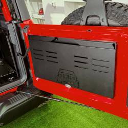 EZ4x4 - EZ4x4 5100 4365 Extreme Aluminum Folding Tailgate Table 21-25 Ford Bronco - Image 2