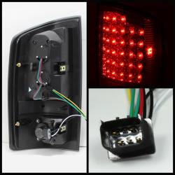 xTune Auto - xTune Auto 5073037 LED Red/Clear Taillights - Image 2