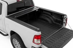 Rough Country Suspension Systems - Rough Country 53307550 Manual Retractable Bed Cover for 19-26 RAM 1500/TRX 5.7' - Image 3