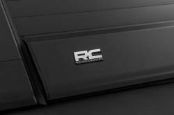 Rough Country Suspension Systems - Rough Country 53307550 Manual Retractable Bed Cover for 19-26 RAM 1500/TRX 5.7' - Image 5