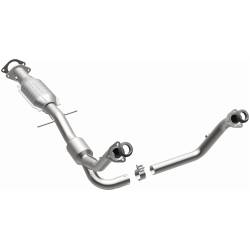 MagnaFlow Exhaust Products - MagnaFlow 23717 HM Grade Direct-Fit Catalytic Converter Fo Chevy/GMC - Image 2