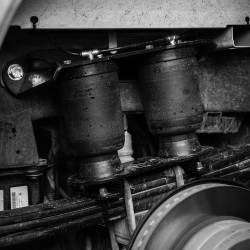 Logiq Air Suspension - Logiq Air 88-23170 Air Spring Kit w/Overload for 17-22 Ford F250/F350/F450 - Image 2