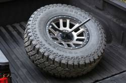 Fabtech - Fabtech FTT10002BK Universal Spare Tire Angled Mount - Image 1