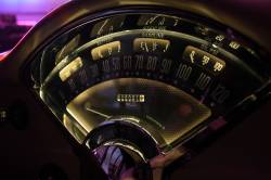 Classic Instruments - Classic Instruments BET00B Chevrolet Gauge Set - Image 5