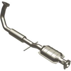 MagnaFlow Exhaust Products - MagnaFlow 23450 HM Grade Direct-Fit Catalytic Converter for Saturn - Image 1