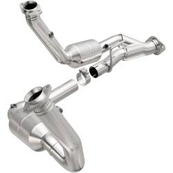 MagnaFlow Exhaust Products - MagnaFlow 24490 HM Grade Direct-Fit Catalytic Converter for Jeep - Image 1
